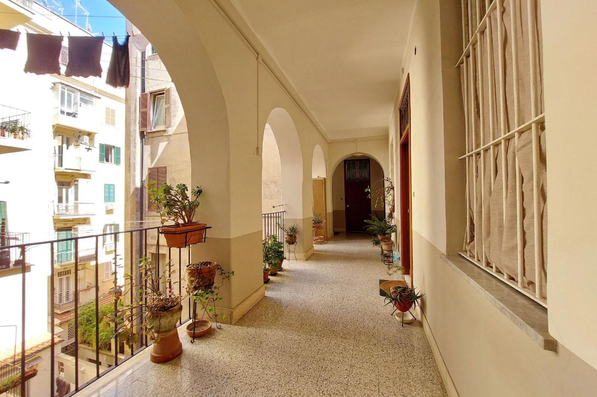 1 Bd With Balcony San Giovanni By Halldis Roma Eksteriør bilde